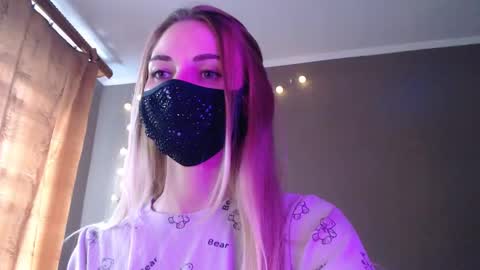 Lily online show from September 11, 3:12 pm