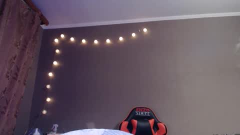 Lily online show from October 26, 4:35 pm