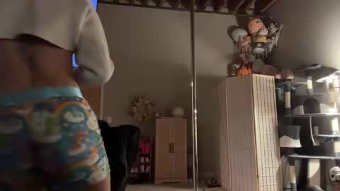 Snapshot of iris_world chatting on February 17, 5:58 am iris online show from February 17, 5:58 am