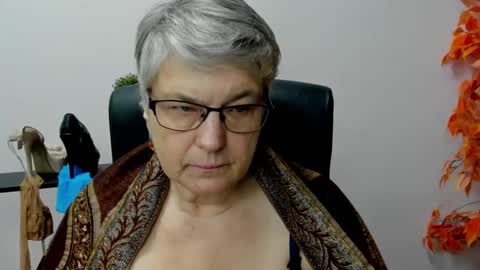 I R I S online show from January 22, 10:50 am