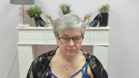 I R I S online show from January 9, 7:11 am