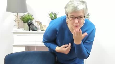 I R I S online show from January 19, 7:01 am