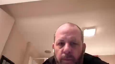 irishanimal61178 online show from June 26, 2:27 am