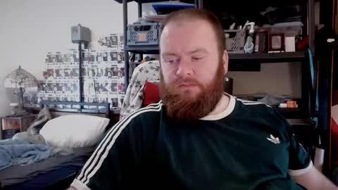 Snapshot of irishdaddy24 chatting on April 3, 12:14 pm twitter theirishman205 online show from April 3, 12:14 pm
