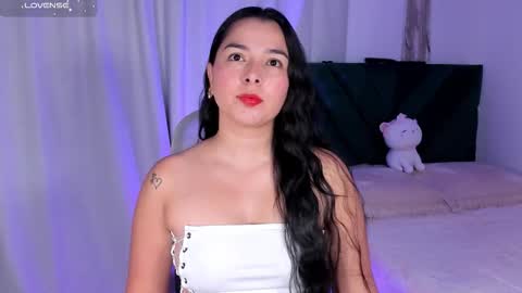 Iris Moira  online show from February 28, 11:11 am