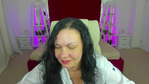 Iris online show from April 11, 7:45 am