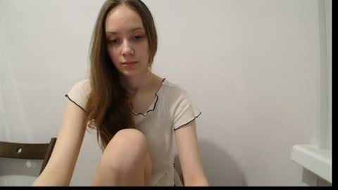 irma_b2004 online show from May 11, 8:50 pm