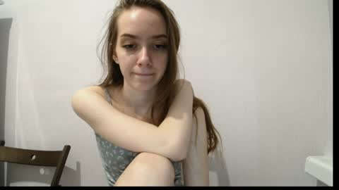 irma_b2004 online show from May 16, 7:34 pm