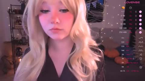 Snapshot of irma_bell chatting on October 16, 10:44 pm Irma online show from October 16, 10:44 pm