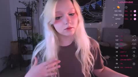 Snapshot of irma_bell chatting on November 11, 10:10 pm Irma online show from November 11, 10:10 pm