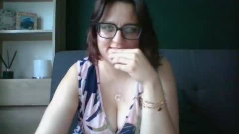 Snapshot of irresistibleparis chatting on July 16, 5:46 am Paris online show from July 16, 5:46 am