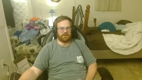 Snapshot of irreversible0 chatting on December 8, 6:01 am Matt online show from December 8, 6:01 am