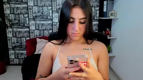 Snapshot of isa_and_nata chatting on May 22, 1:39 pm Isa and Natasha online show from May 22, 1:39 pm
