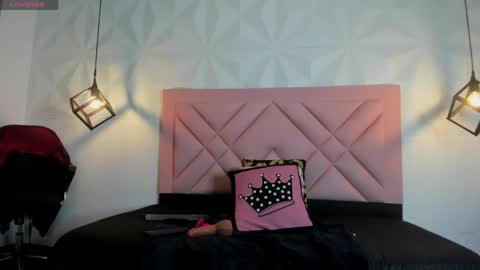 ISABELLA online show from May 25, 8:04 pm