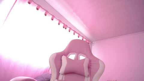 Isabella  online show from April 10, 1:49 pm