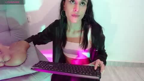 Isabella Hall online show from March 18, 12:47 am