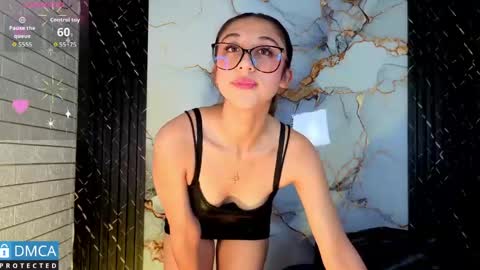Snapshot of isa_sweet1_ chatting on May 11, 4:04 pm Isa online show from May 11, 4:04 pm