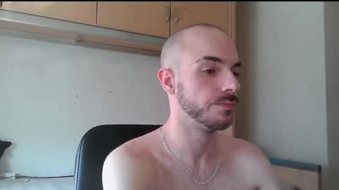 Snapshot of isaac99c chatting on March 19, 9:24 am Isaac99c online show from March 19, 9:24 am