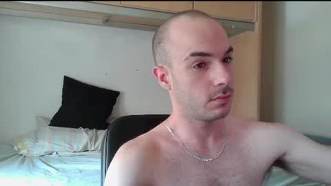 Snapshot of isaac99c chatting on July 7, 11:47 am Isaac99c online show from July 7, 11:47 am