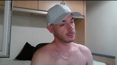 Snapshot of isaac99c chatting on July 11, 12:35 am Isaac99c online show from July 11, 12:35 am
