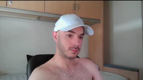 Snapshot of isaac99c chatting on July 11, 1:36 pm Isaac99c online show from July 11, 1:36 pm