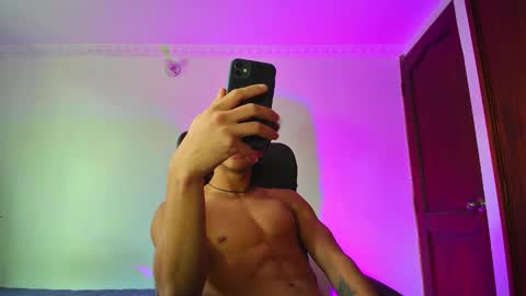 Snapshot of isaac__efx chatting on September 21, 5:03 pm isaac online show from September 21, 5:03 pm