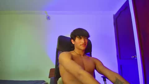 Snapshot of isaac__efx chatting on September 25, 10:46 pm isaac online show from September 25, 10:46 pm