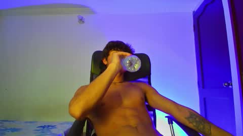 Snapshot of isaac__efx chatting on October 16, 10:44 pm isaac online show from October 16, 10:44 pm