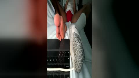 isaac_akamu online show from June 27, 11:43 pm