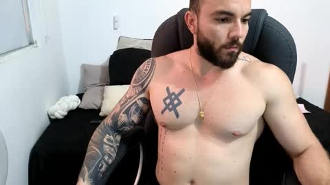 Snapshot of isaac_carter chatting on March 17, 11:19 pm Isaac carter online show from March 17, 11:19 pm