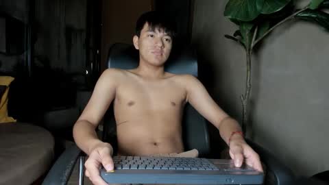 isaac_grimm online show from February 13, 3:13 am