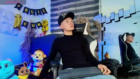 Isaac tan online show from June 22, 6:49 pm