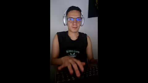 Snapshot of isaac_winter_ chatting on March 6, 5:15 am Isaac online show from March 6, 5:15 am