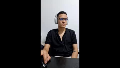Snapshot of isaac_winter_ chatting on March 7, 3:47 am Isaac online show from March 7, 3:47 am