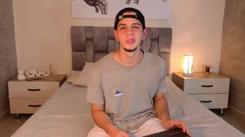Snapshot of isaacblaze_ chatting on May 22, 3:57 am isaacblaze online show from May 22, 3:57 am