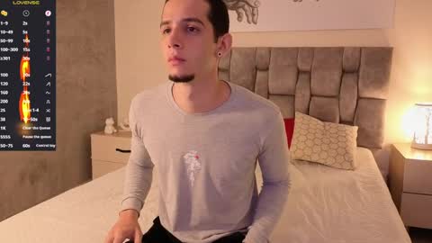 Snapshot of isaacblaze_ chatting on May 31, 4:42 am isaacblaze online show from May 31, 4:42 am