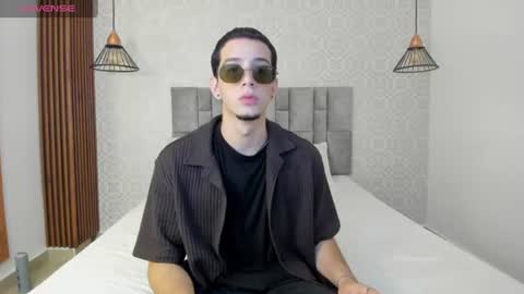 Snapshot of isaacblaze_ chatting on July 11, 7:27 pm isaacblaze online show from July 11, 7:27 pm
