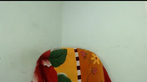 Snapshot of isaaclatino chatting on June 6, 3:00 am isaac online show from June 6, 3:00 am