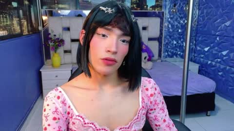 Snapshot of isaacnova chatting on May 19, 8:26 pm isaacnova online show from May 19, 8:26 pm