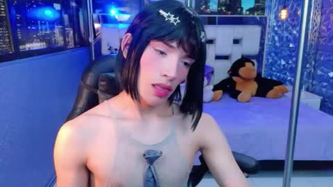 Snapshot of isaacnova chatting on May 26, 8:27 pm isaacnova online show from May 26, 8:27 pm