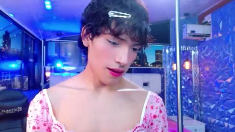 Snapshot of isaacnova chatting on June 5, 8:25 pm isaacnova online show from June 5, 8:25 pm