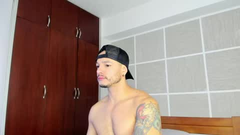 Isaac Surez online show from May 21, 12:23 pm