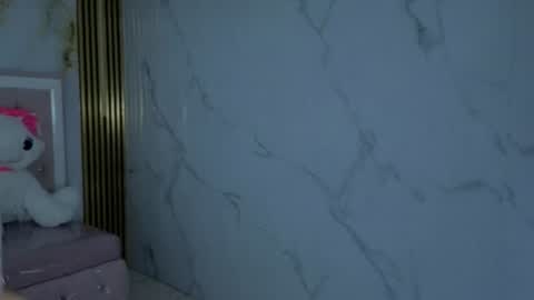 Snapshot of isabeau_s chatting on July 16, 1:06 pm isabeau_s online show from July 16, 1:06 pm