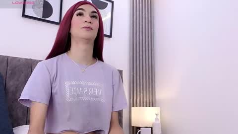 isabel_palmer online show from May 1, 8:35 pm