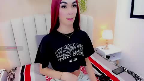 isabel_palmer online show from May 29, 8:40 pm