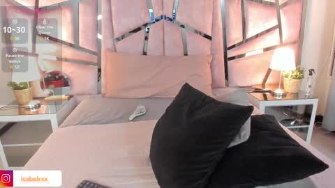 Isabel online show from February 13, 1:19 am