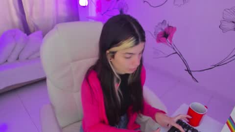 isabela_fiorelli online show from November 22, 1:10 pm