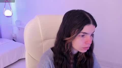 Snapshot of isabela_fiorelli chatting on July 4, 1:39 pm isabela_fiorelli online show from July 4, 1:39 pm
