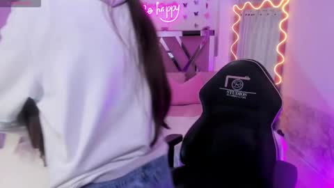 ISABELA  online show from March 17, 11:35 am