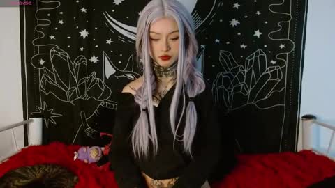    online show from October 11, 11:03 pm